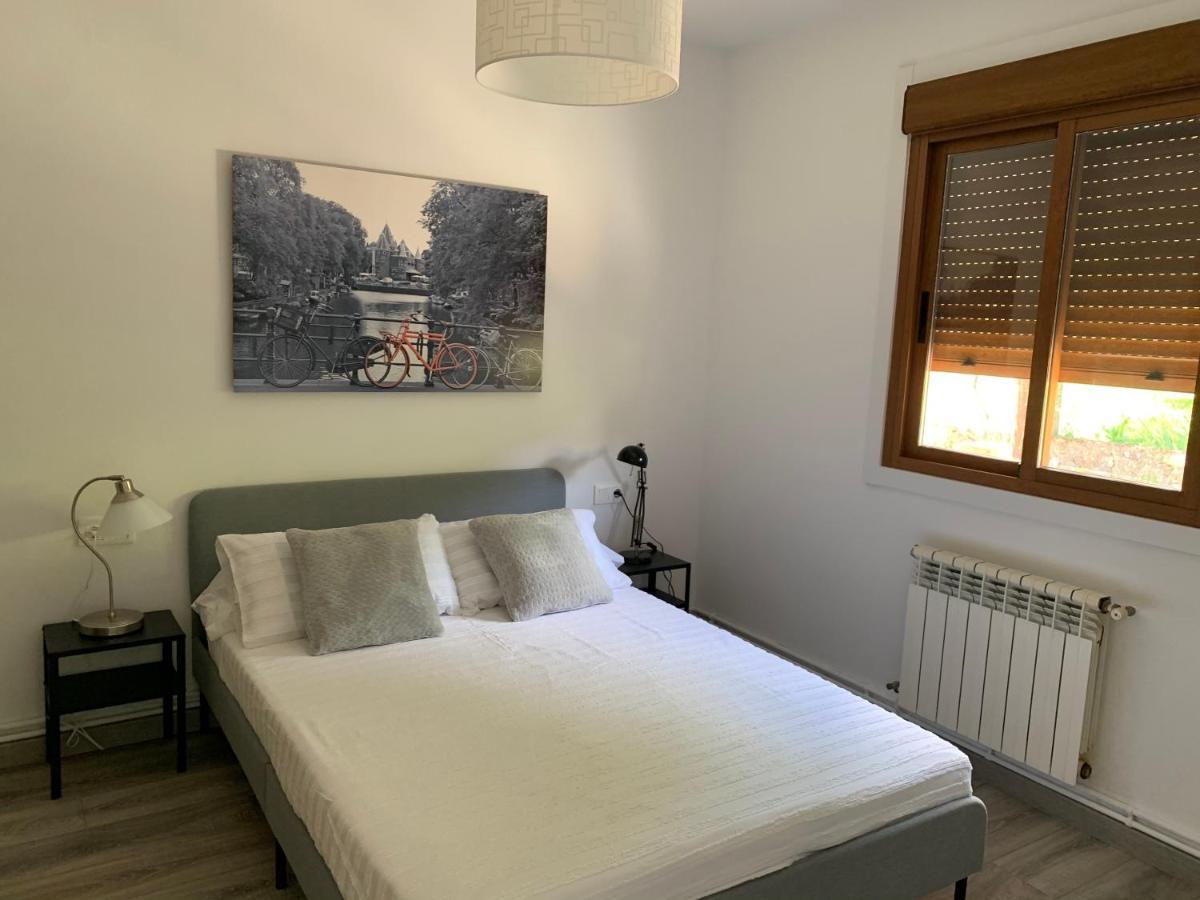 Apartamento A Casa Vermella con jardín a 10 minutos de Santiago de Compostela Ortono Exterior foto