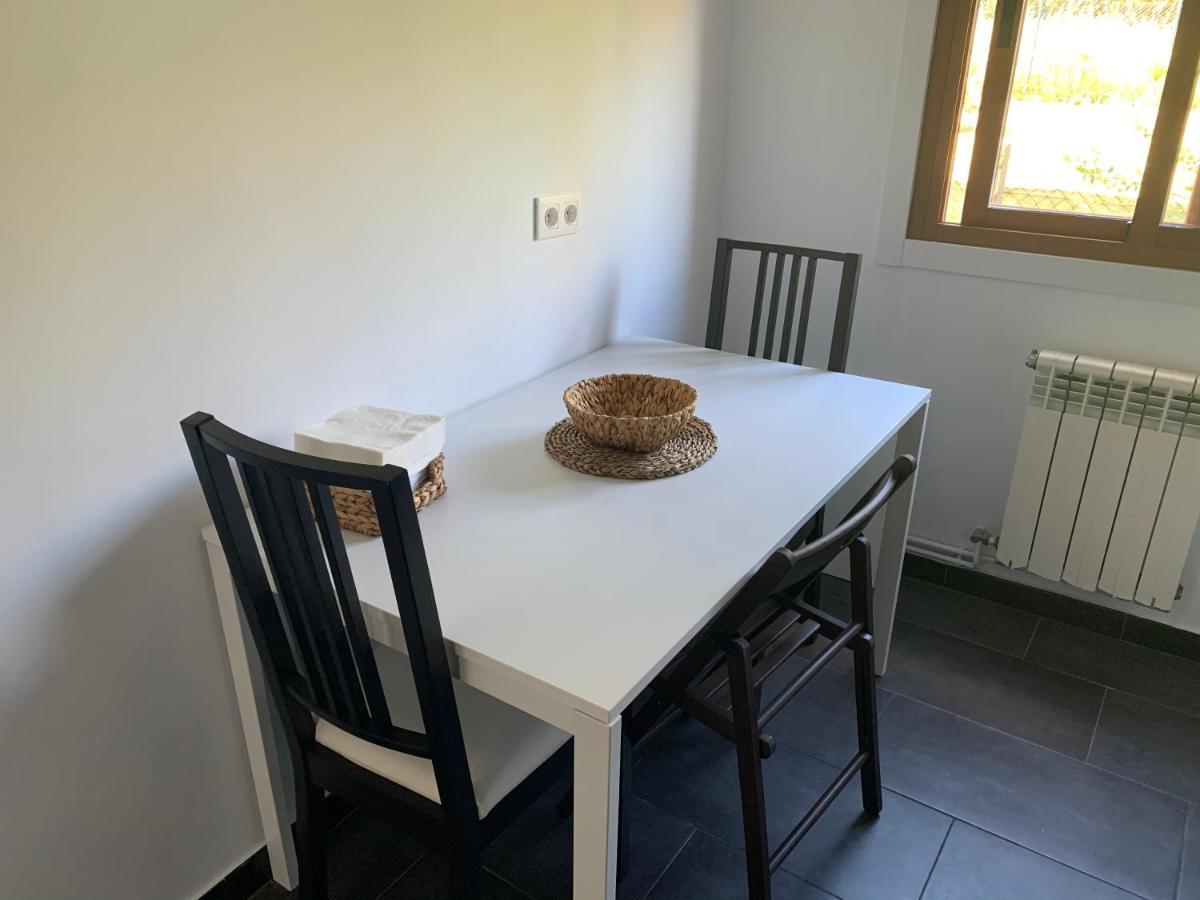 Apartamento A Casa Vermella con jardín a 10 minutos de Santiago de Compostela Ortono Exterior foto