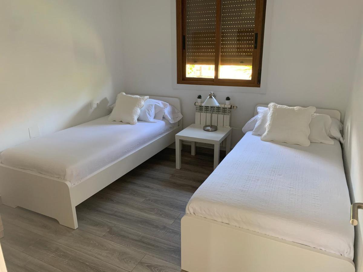 Apartamento A Casa Vermella con jardín a 10 minutos de Santiago de Compostela Ortono Exterior foto