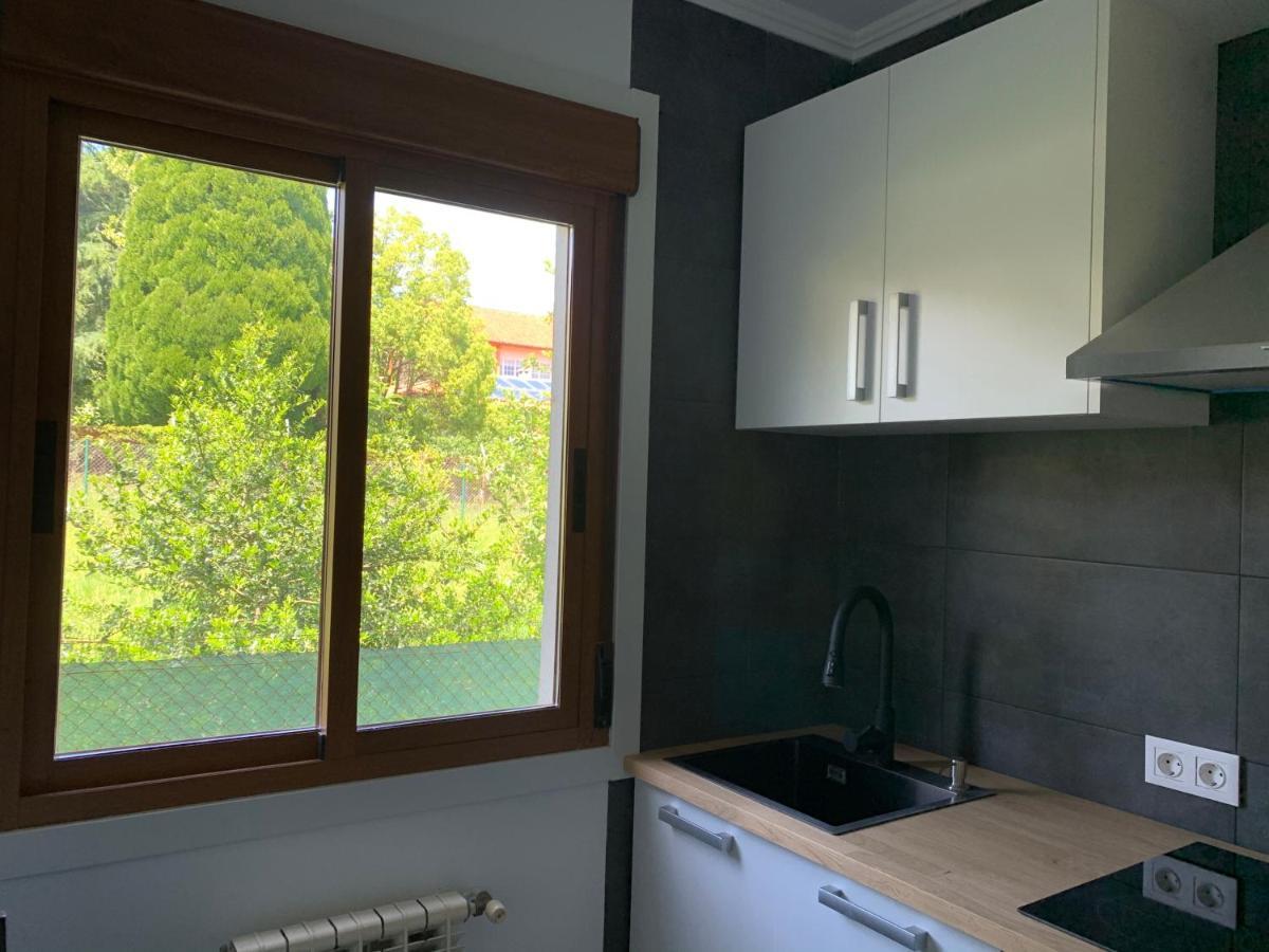 Apartamento A Casa Vermella con jardín a 10 minutos de Santiago de Compostela Ortono Exterior foto