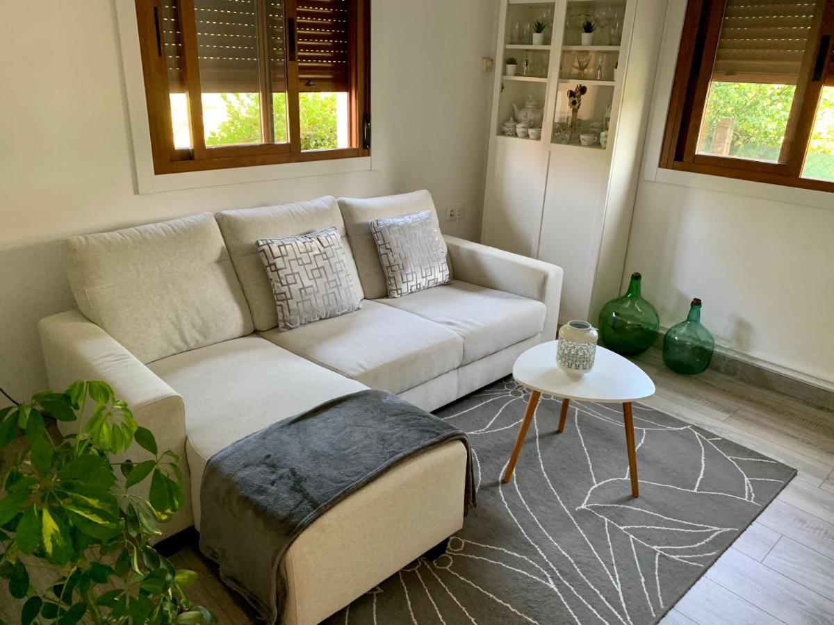 Apartamento A Casa Vermella con jardín a 10 minutos de Santiago de Compostela Ortono Exterior foto