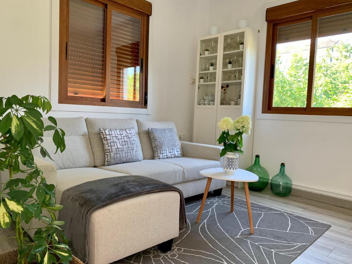 Apartamento A Casa Vermella con jardín a 10 minutos de Santiago de Compostela Ortono Exterior foto