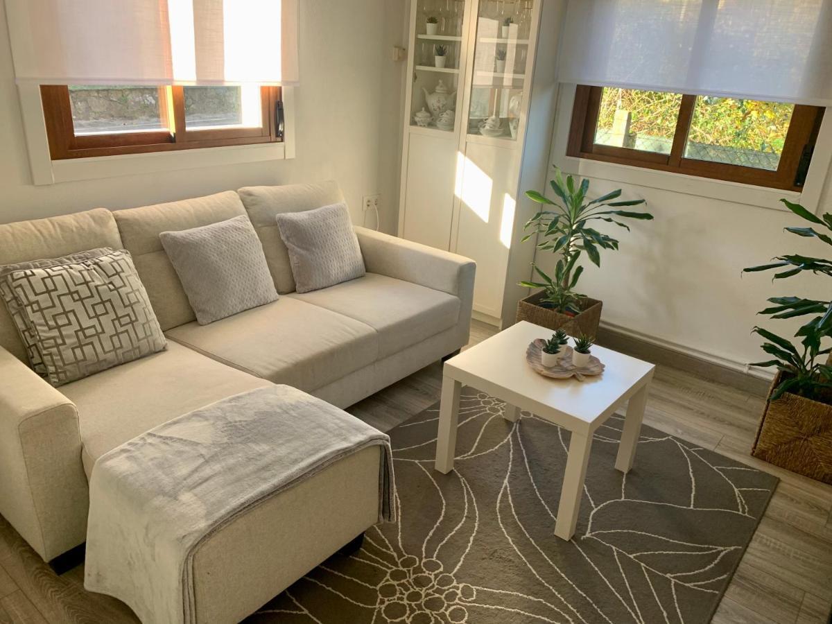 Apartamento A Casa Vermella con jardín a 10 minutos de Santiago de Compostela Ortono Exterior foto